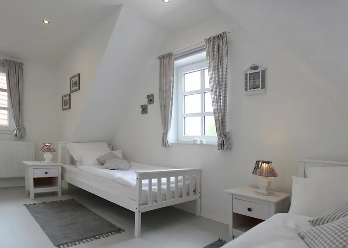 Kapitaenshaus An Der * Friedrichsschleuse