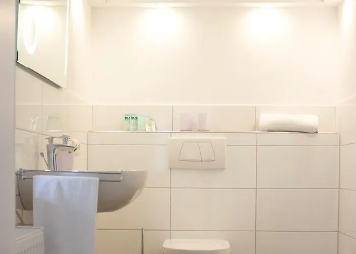 Kapitaenshaus An Der Friedrichsschleuse