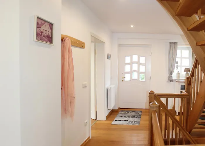 Kapitaenshaus An Der * Friedrichsschleuse