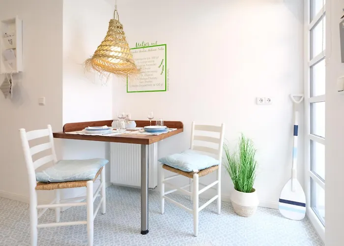 Kapitaenshaus An Der * Friedrichsschleuse