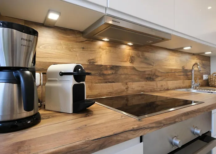 Kapitaenshaus An Der Nyaraló Friedrichsschleuse